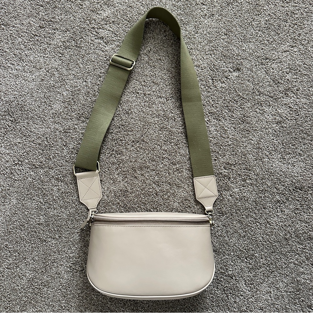 Andar Waymaker Crossbody Bag Crema Amber Massey